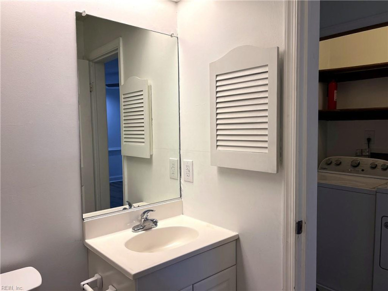 Photo 13 of 21 residential for sale in Virginia Beach virginia