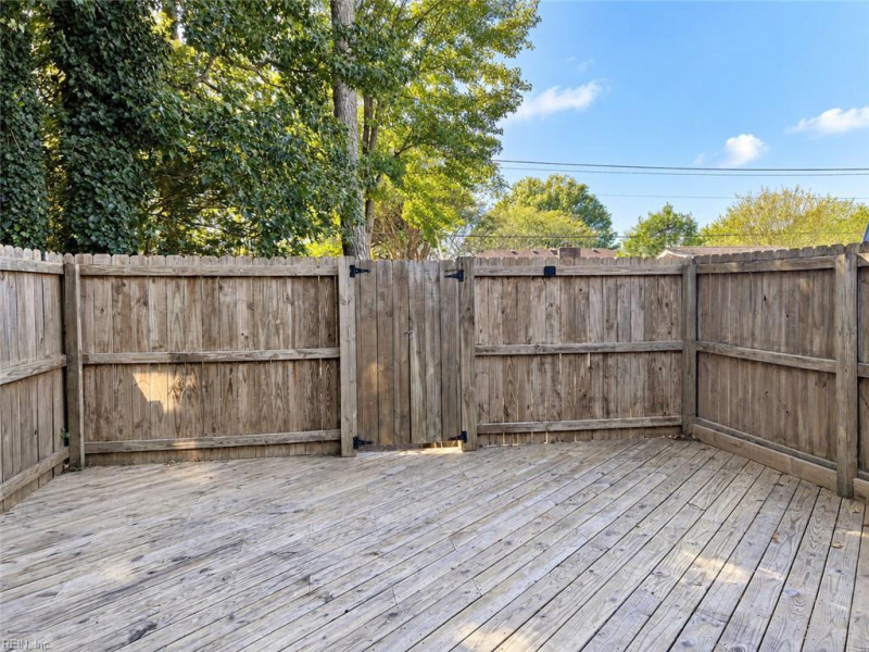 Photo 19 of 21 residential for sale in Virginia Beach virginia