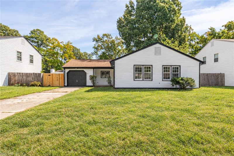 Photo 3 of 26 residential for sale in Hampton virginia