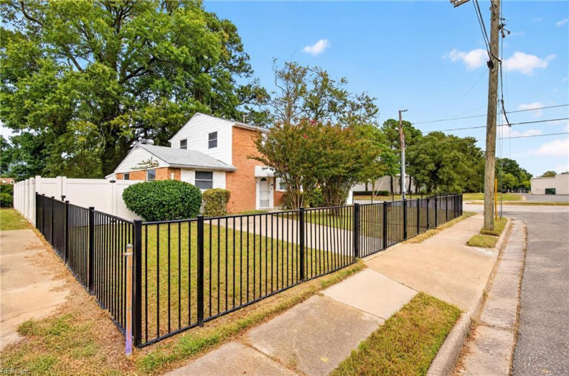 Photo 2 of 30 residential for sale in Hampton virginia Photo 2 of 30 residential for sale in Hampton virginia