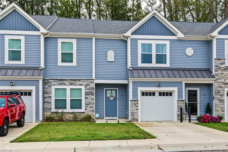 Photo 1 of 30 residential for sale in Suffolk virginia