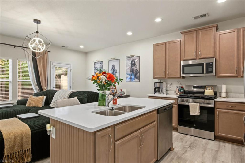 Photo 12 of 30 residential for sale in Suffolk virginia