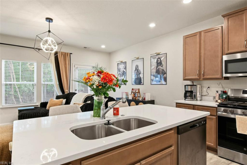 Photo 13 of 30 residential for sale in Suffolk virginia
