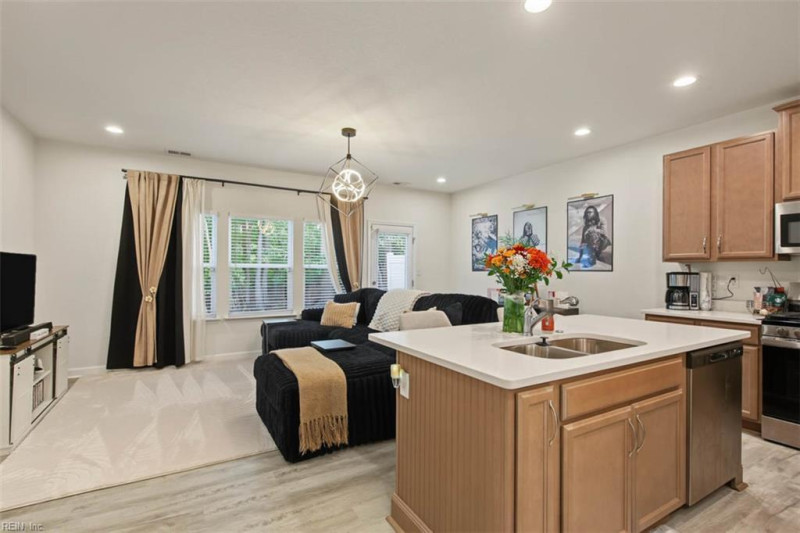Photo 6 of 30 residential for sale in Suffolk virginia