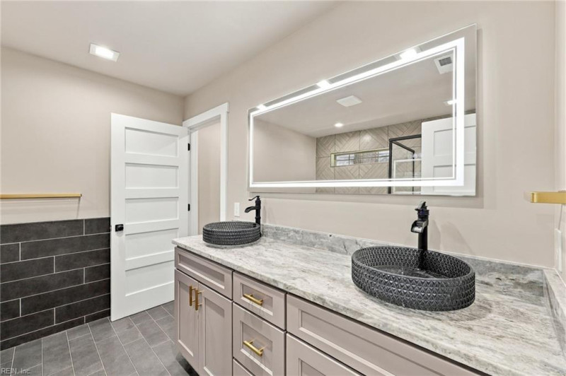 Photo 27 of 50 residential for sale in Newport News virginia