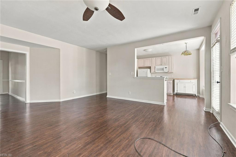 Photo 6 of 45 residential for sale in Virginia Beach virginia