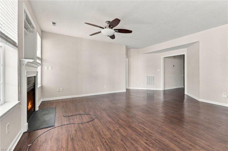 Photo 7 of 45 residential for sale in Virginia Beach virginia