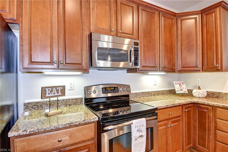 Photo 10 of 50 residential for sale in Virginia Beach virginia