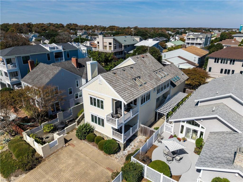 Photo 2 of 48 residential for sale in Virginia Beach virginia Photo 2 of 48 residential for sale in Virginia Beach virginia