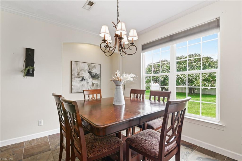 Photo 16 of 40 residential for sale in Chesapeake virginia