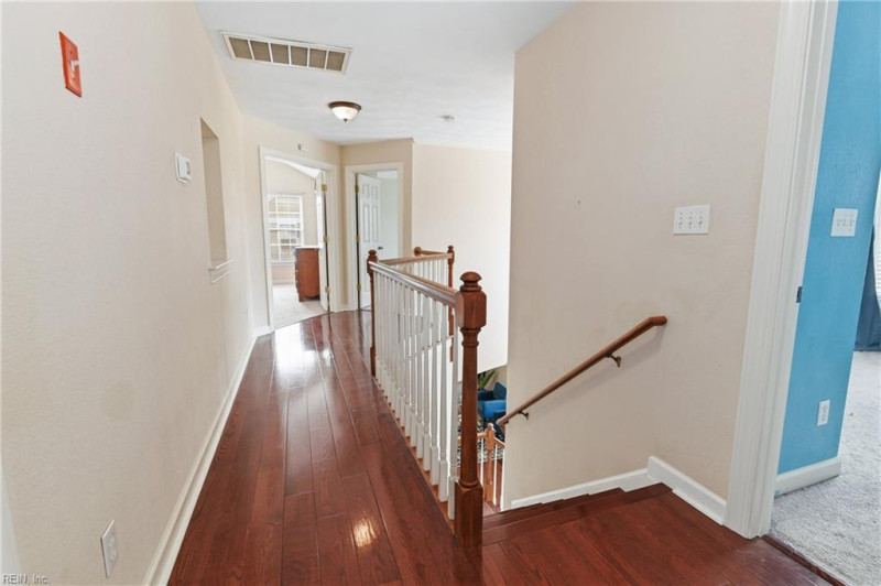 Photo 21 of 40 residential for sale in Chesapeake virginia