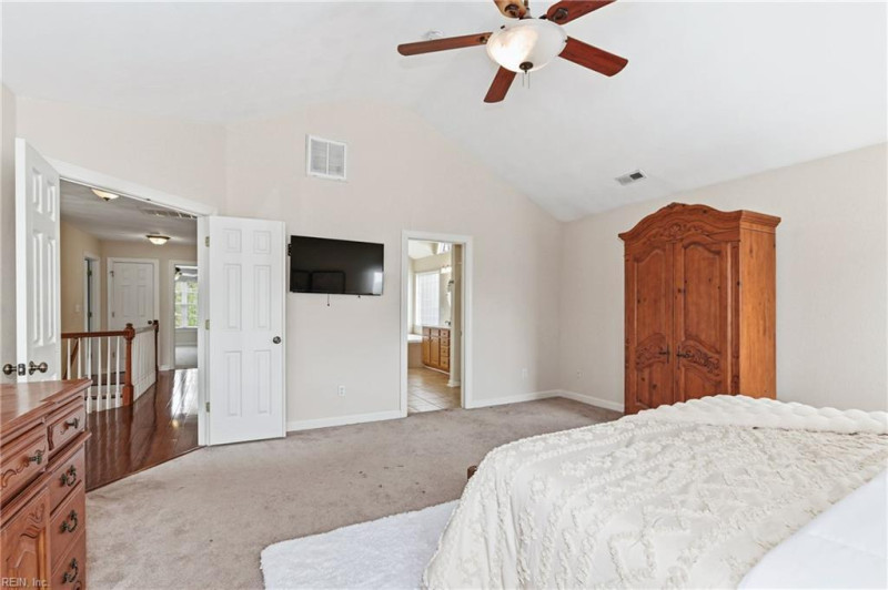 Photo 23 of 40 residential for sale in Chesapeake virginia