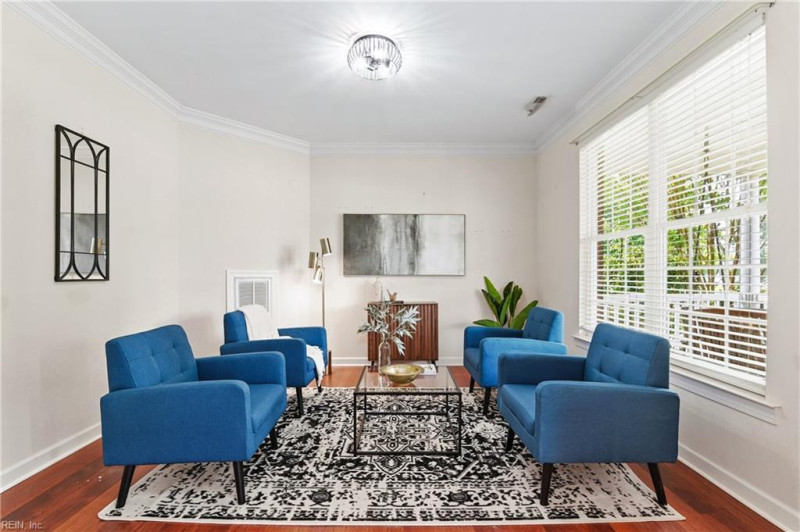 Photo 8 of 40 residential for sale in Chesapeake virginia