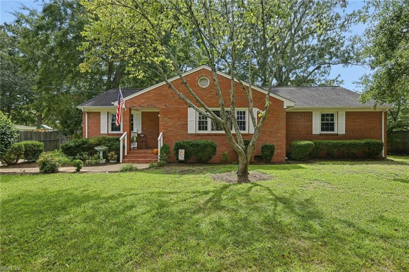 Photo 1 of 43 residential for sale in Chesapeake virginia