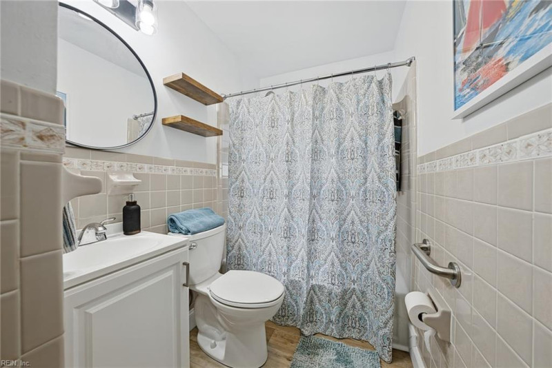 Photo 27 of 43 residential for sale in Chesapeake virginia