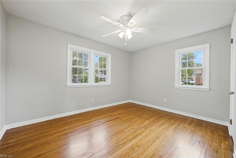Photo 30 of 43 residential for sale in Chesapeake virginia