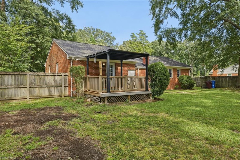 Photo 33 of 43 residential for sale in Chesapeake virginia