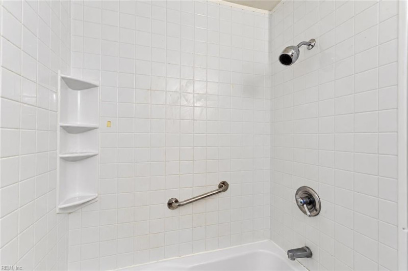 Photo 14 of 22 residential for sale in Norfolk virginia