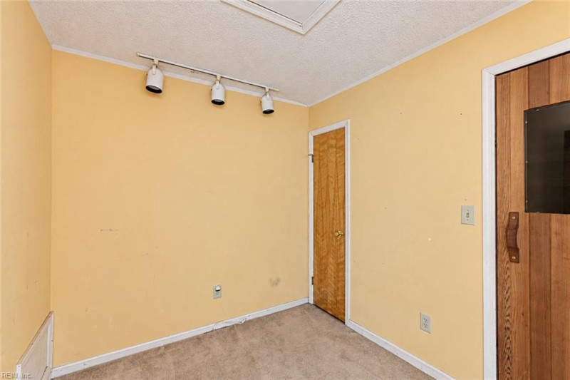 Photo 21 of 22 residential for sale in Norfolk virginia