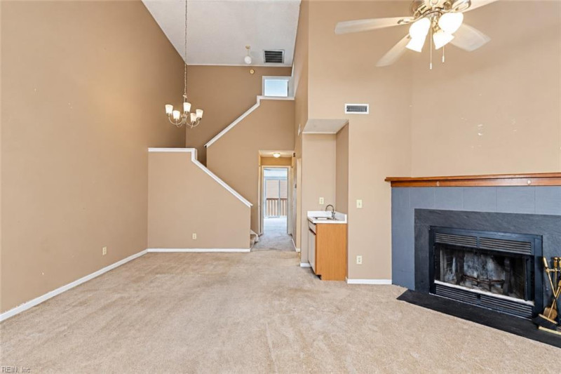 Photo 3 of 22 residential for sale in Norfolk virginia