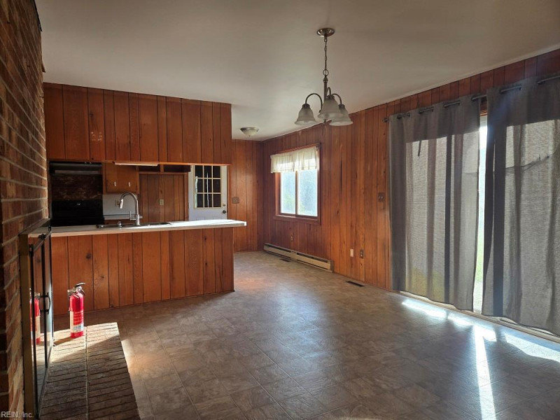 Photo 2 of 19 residential for sale in Suffolk virginia