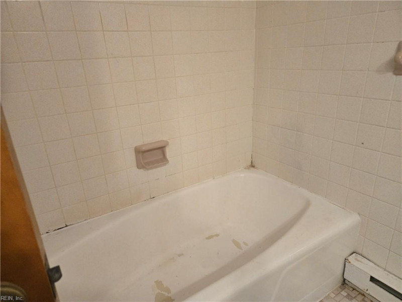 Photo 6 of 19 residential for sale in Suffolk virginia