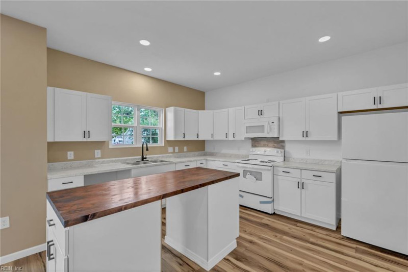Photo 21 of 49 residential for sale in Newport News virginia