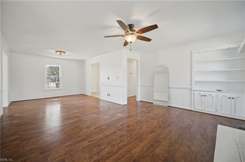 Photo 11 of 43 residential for sale in Moyock virginia