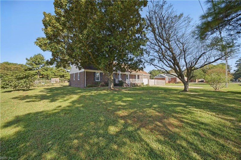 Photo 2 of 43 residential for sale in Moyock virginia