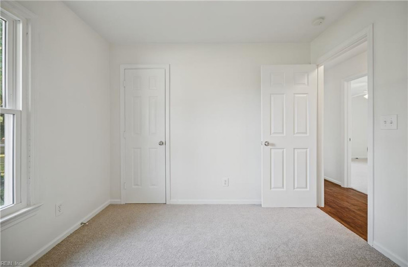 Photo 21 of 43 residential for sale in Moyock virginia