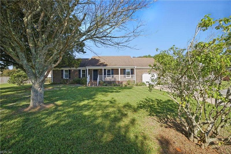 Photo 3 of 43 residential for sale in Moyock virginia