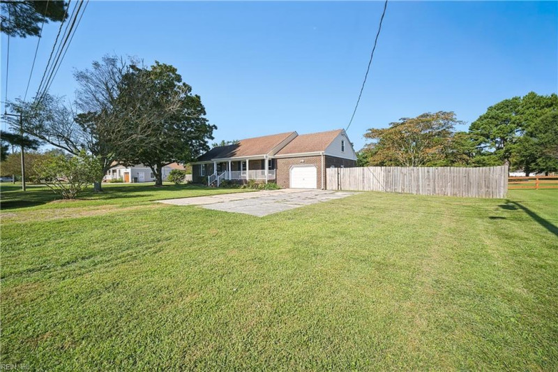 Photo 5 of 43 residential for sale in Moyock virginia