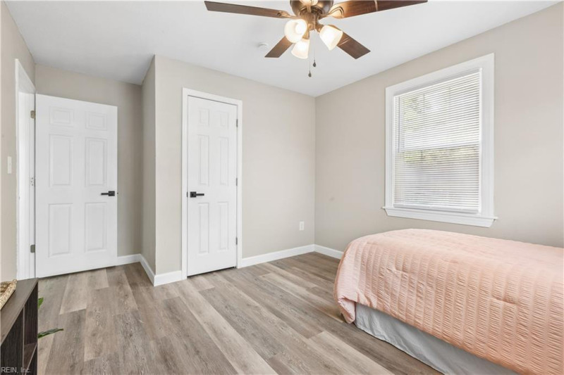 Photo 14 of 24 residential for sale in Newport News virginia