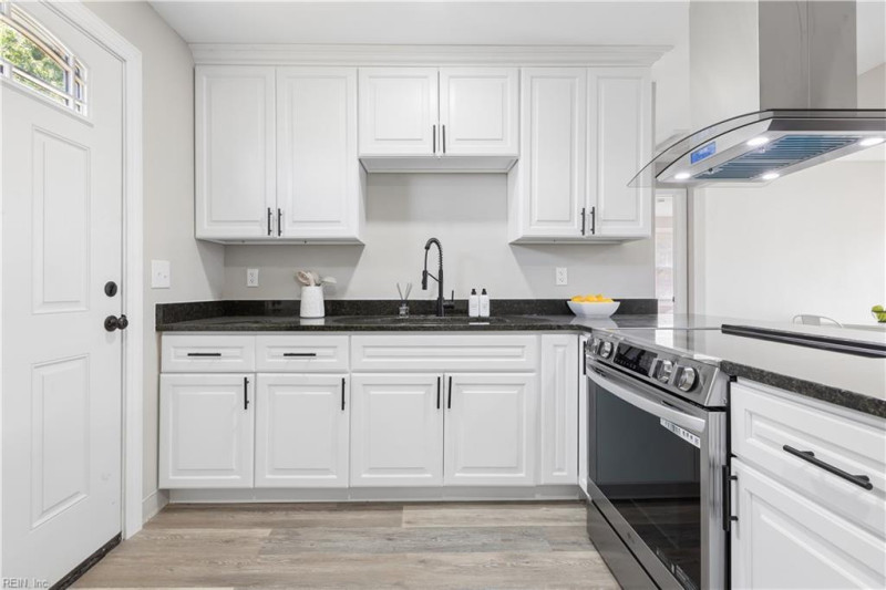 Photo 6 of 24 residential for sale in Newport News virginia
