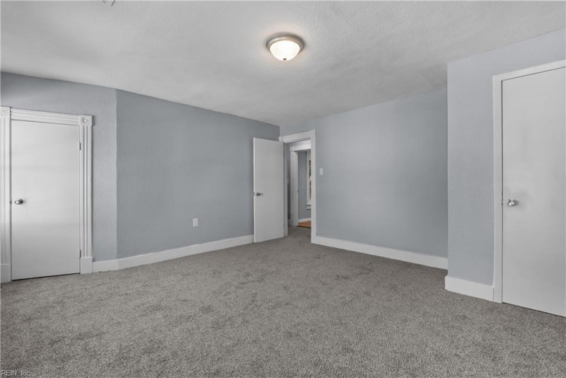 Photo 16 of 24 residential for sale in Chesapeake virginia