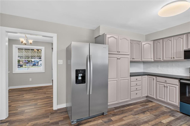 Photo 16 of 33 residential for sale in Hampton virginia