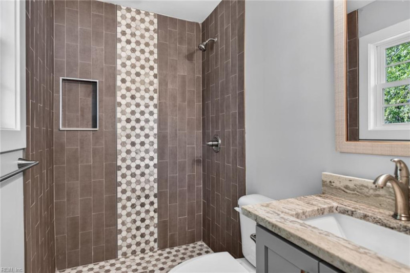 Photo 21 of 33 residential for sale in Hampton virginia