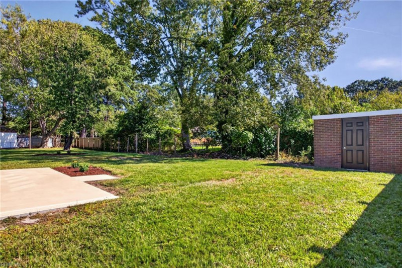 Photo 31 of 33 residential for sale in Hampton virginia