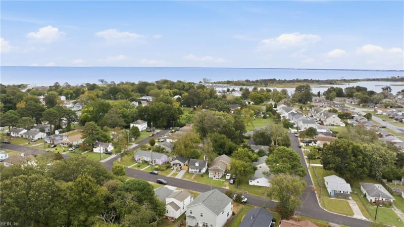 Photo 2 of 31 residential for sale in Hampton virginia