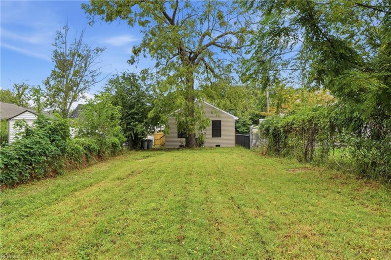 Photo 23 of 31 residential for sale in Hampton virginia