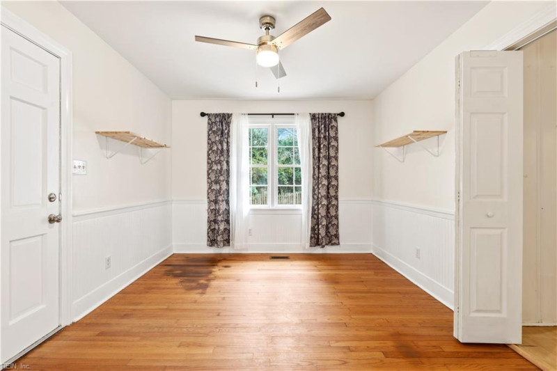 Photo 10 of 44 residential for sale in Pasquotank County virginia