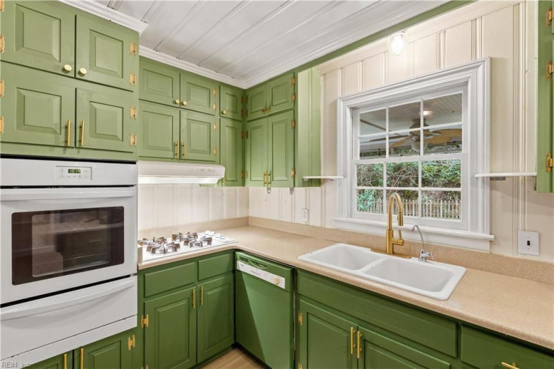Photo 12 of 44 residential for sale in Pasquotank County virginia