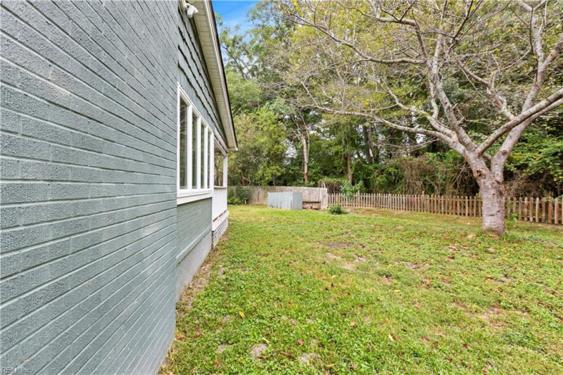 Photo 42 of 44 residential for sale in Pasquotank County virginia