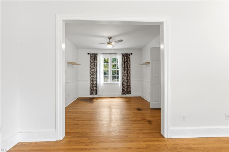 Photo 9 of 44 residential for sale in Pasquotank County virginia