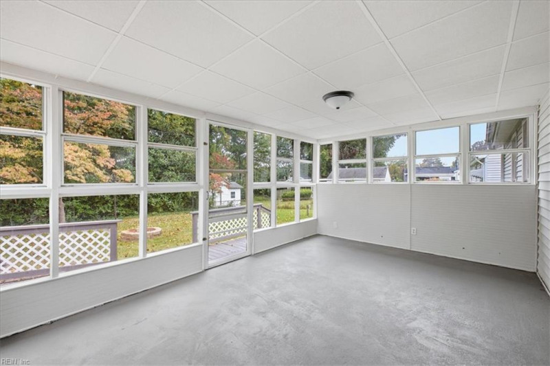 Photo 14 of 44 residential for sale in Norfolk virginia