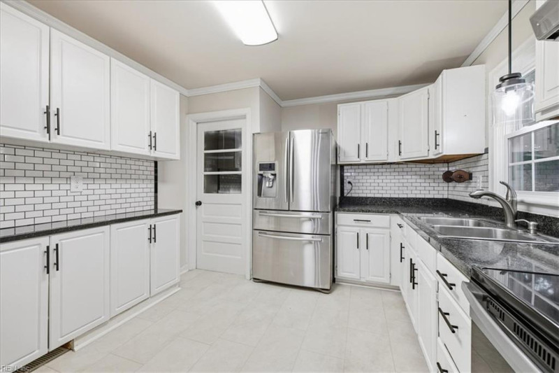 Photo 15 of 44 residential for sale in Norfolk virginia