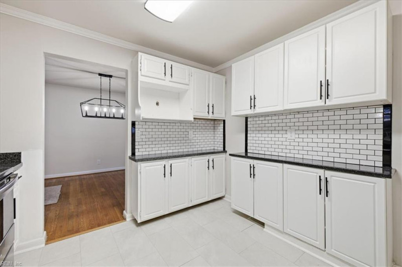 Photo 16 of 44 residential for sale in Norfolk virginia