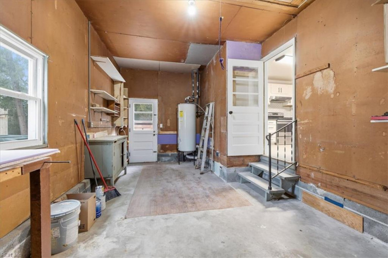 Photo 20 of 44 residential for sale in Norfolk virginia