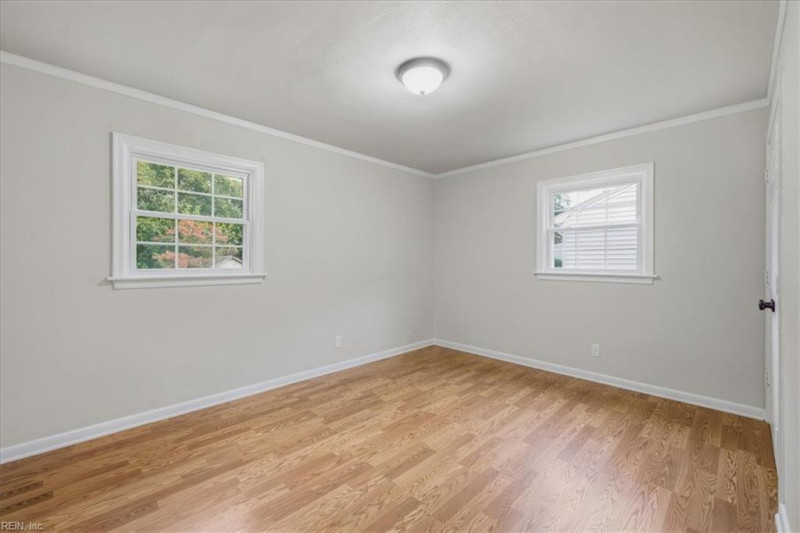Photo 21 of 44 residential for sale in Norfolk virginia