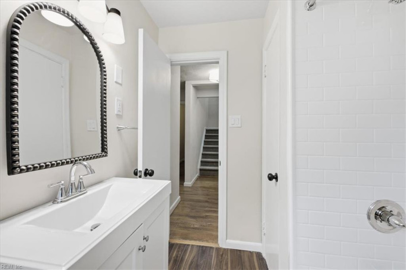 Photo 25 of 44 residential for sale in Norfolk virginia
